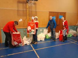 Rotary Club of Perth assists in the Letham4all Christmas Gift Initiative